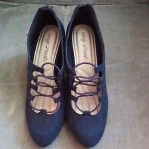 Easy Street Jennifer